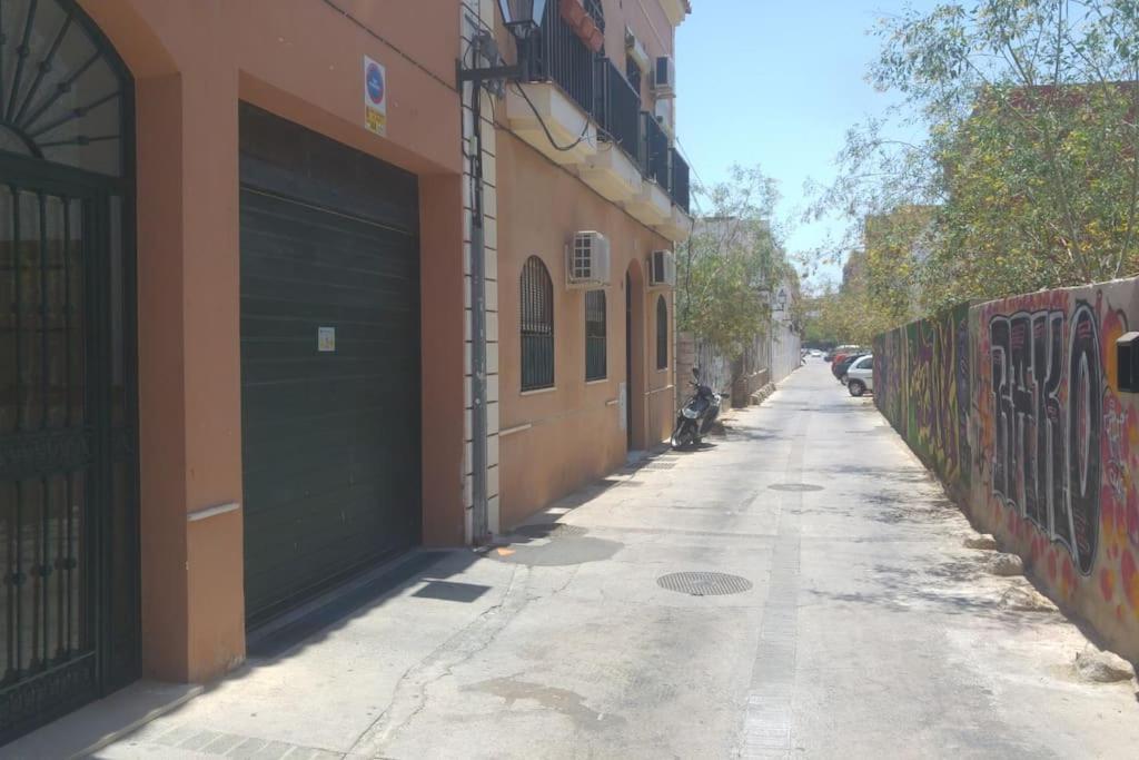 Apartamento Con Parking Gratis En El Centro De Malaga Exterior photo